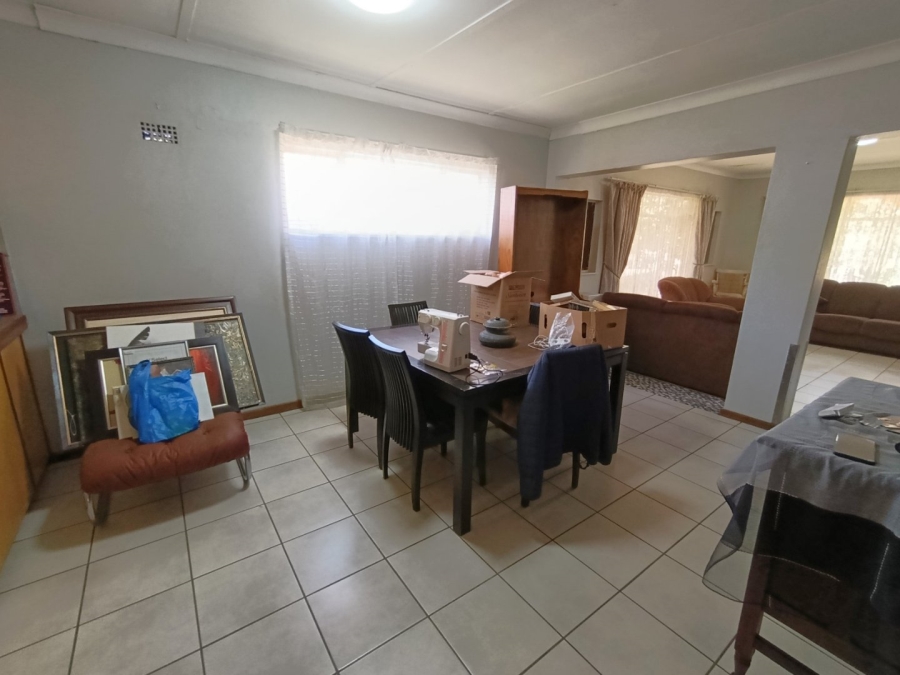 3 Bedroom Property for Sale in Uitsig Free State